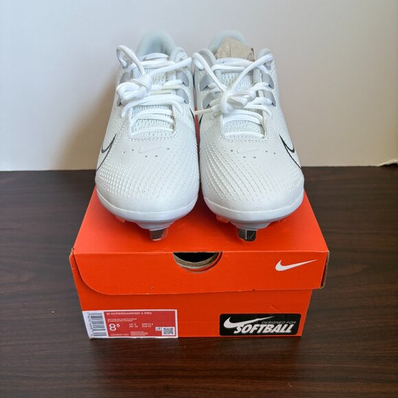 Nike Women's White Hyperdiamond 4 Pro Softball Metal Cleats CZ5920 102 Sz 8.5 - Picture 2 of 7